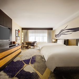 Luxury Queen Room